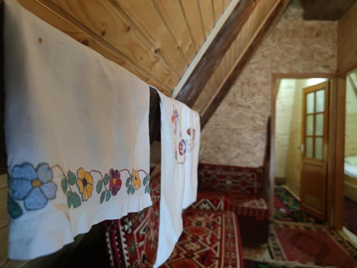 Na Krovu Svijeta Gornji Lukomir Bagian luar foto