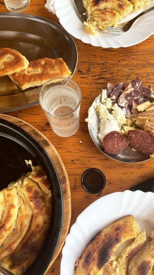 Na Krovu Svijeta Gornji Lukomir Bagian luar foto