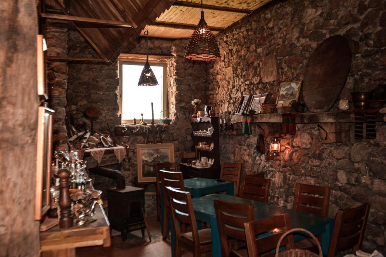 Na Krovu Svijeta Gornji Lukomir Bagian luar foto